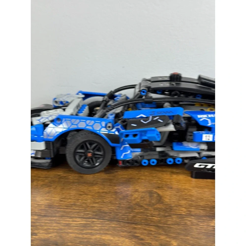 LEGO Technic McLaren Senna GTR 42123 Blue‎ Race Car Model – 98% Complete - Picture 4 of 16